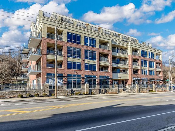 2nd image of 2260 Riverside Dr Unit 405