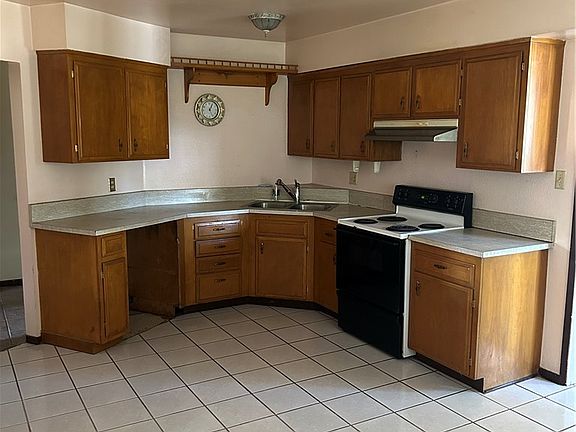 4th image of 1635 Anasazi Ave