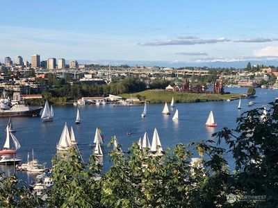2500 Dexter Avenue N #C, Seattle, WA, 98109