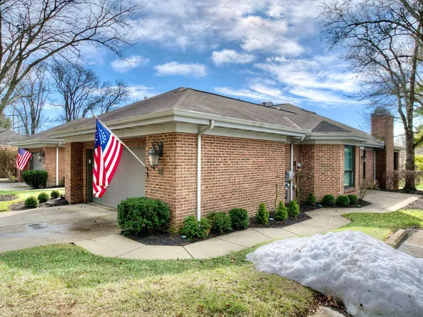 8 Fairway Dr, Southgate, KY 41071