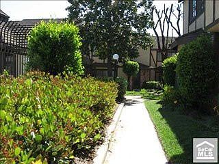 1st image of 14881 Brownstone Ln