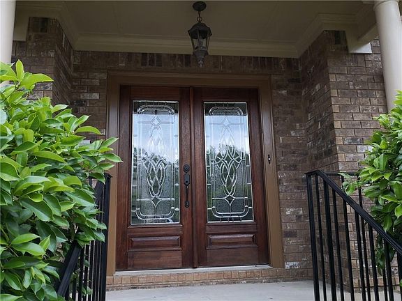 4th image of 3018 Lawson Dr