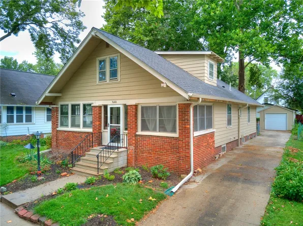 920 40th St, Des Moines, IA 50312