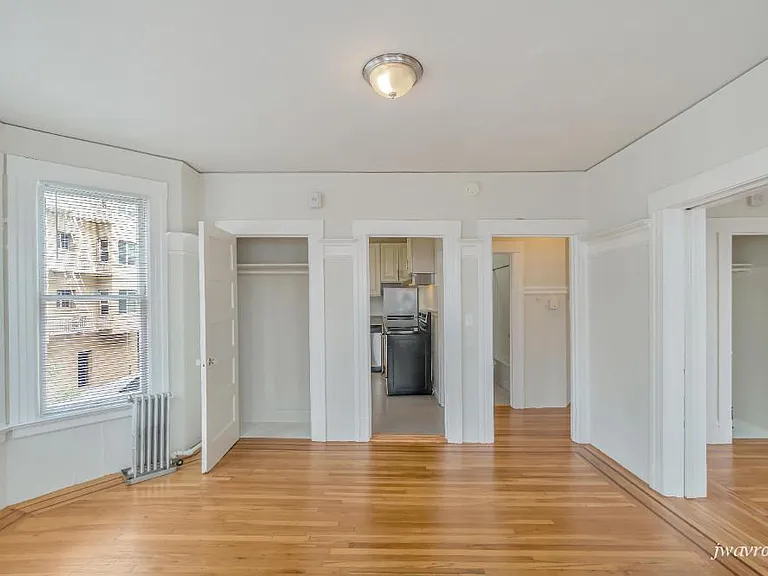 1390 Clay St #1385-9 — Photo 8