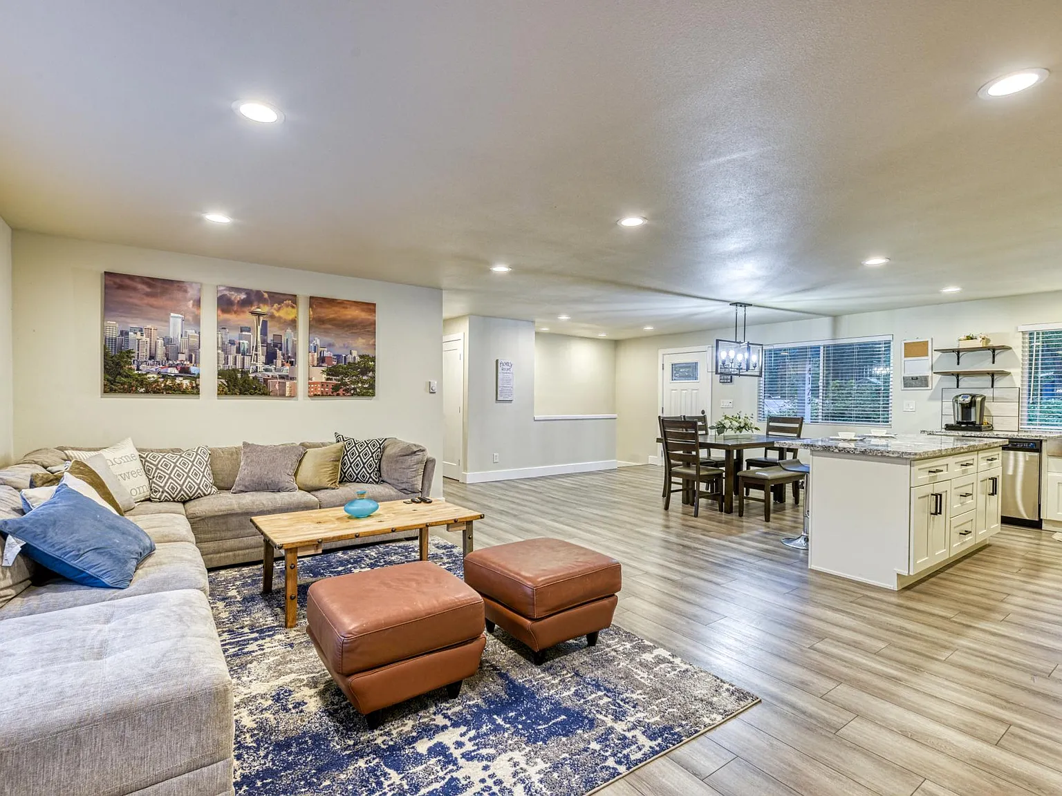 6 bed, 3140 sqft, $5,975 — Photo 3