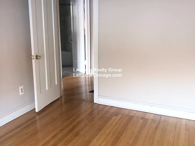 4265 W Addison St #1 — Photo 9