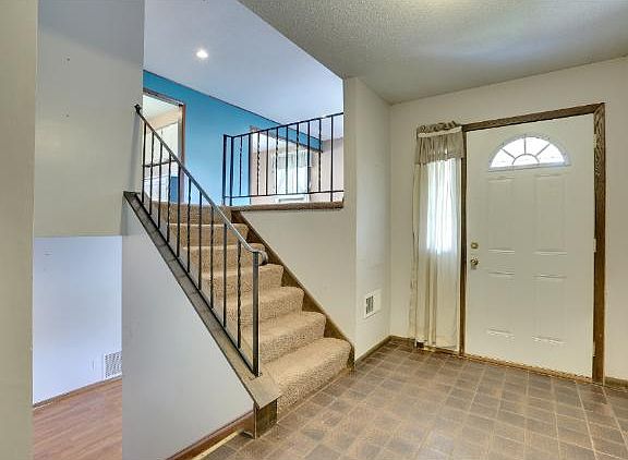 4th image of 11913 Porter Dr