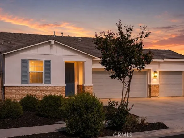 1919 Rodeo Dr, Hemet, CA 92545