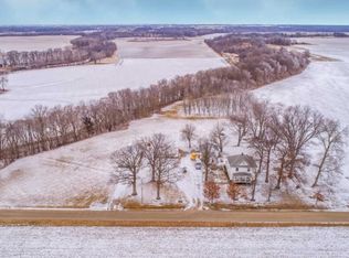 28318 Hinman Rd, Tremont, IL 61568