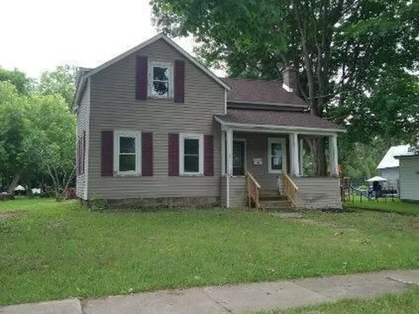 49 Elm St, Norwood, NY 13668