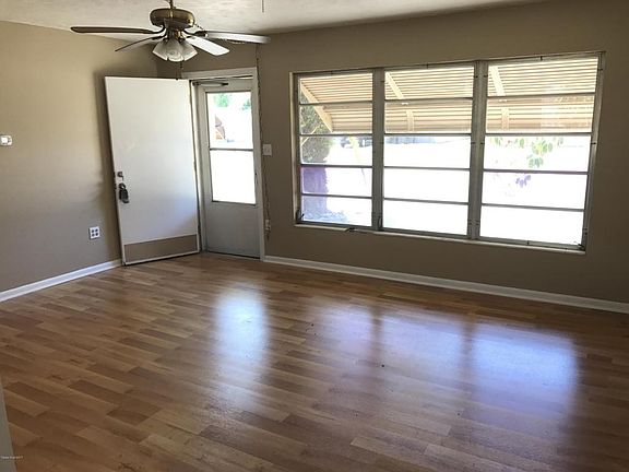 4th image of 4445 Keats Ave