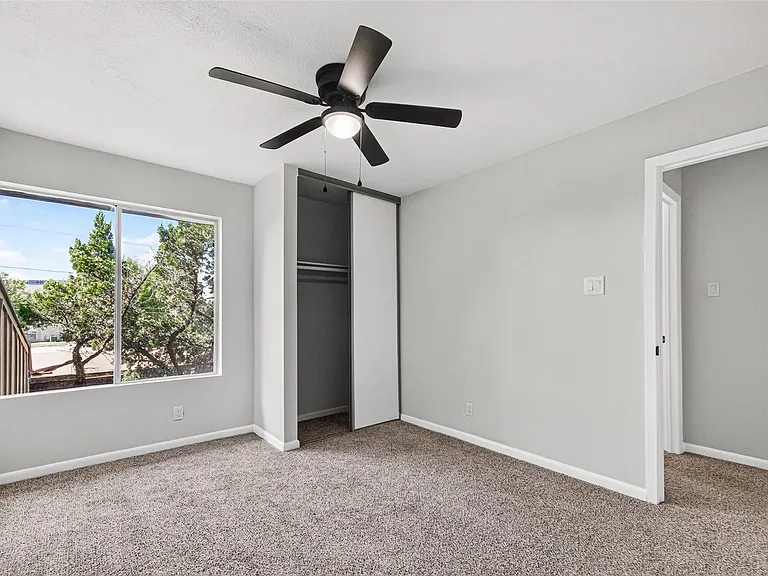 8046 Ellinger Ln — Photo 27