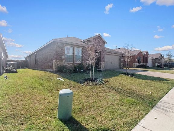 3rd image of 2928 Roper St