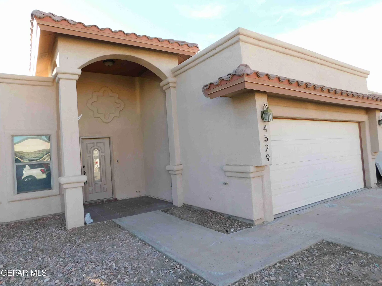 3 bed, 2.0 bath, 1020 sqft, $1,495 — Photo 2