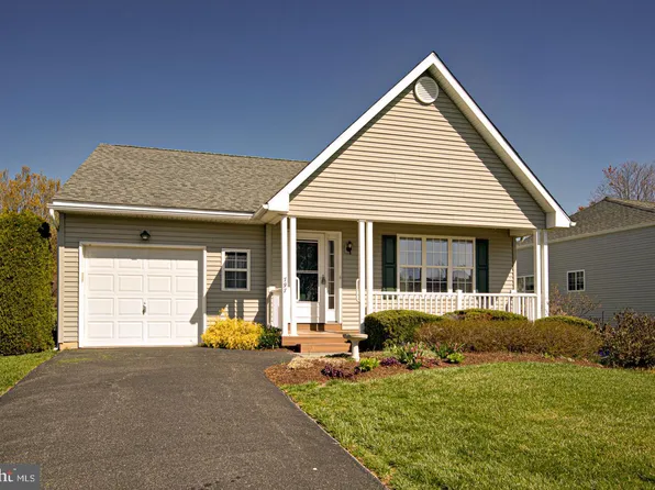 797 W Glenview Dr, West Grove, PA 19390