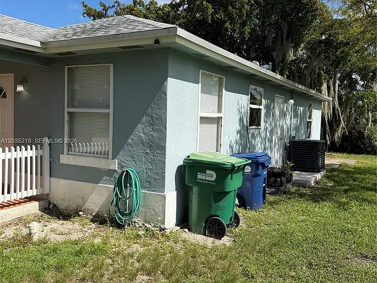12230 SW 203rd St — Photo 4