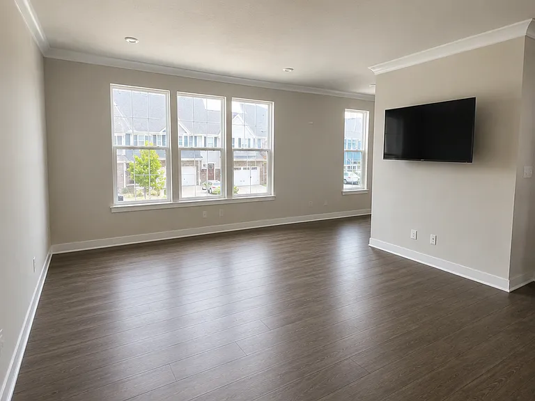 219 Cranesbill Dr — Photo 2