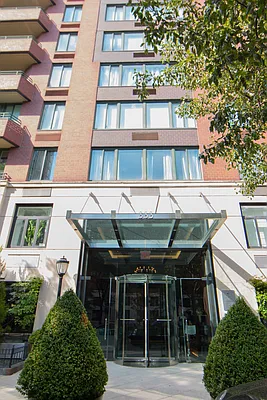 Rented by New York Residence | media 13