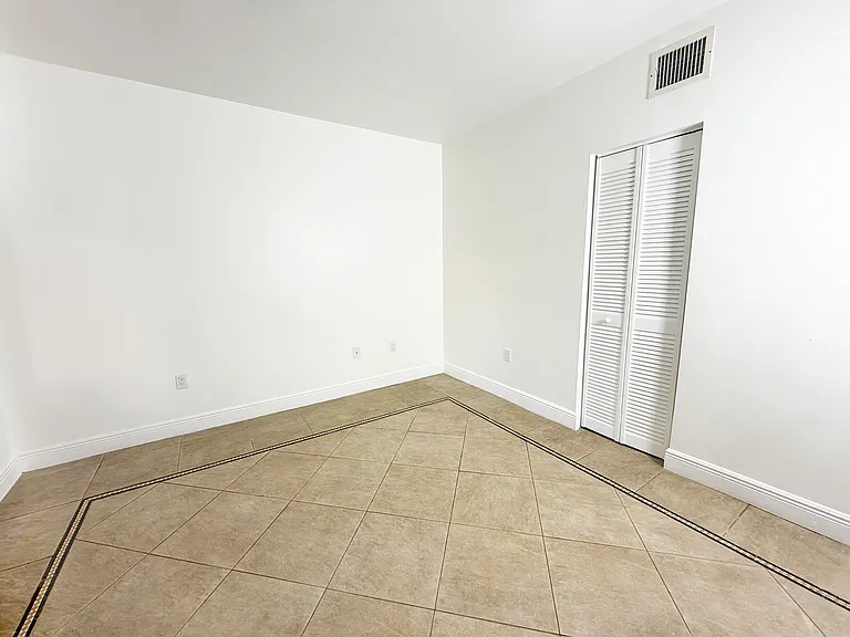 585 NE 66th St #2 — Photo 5