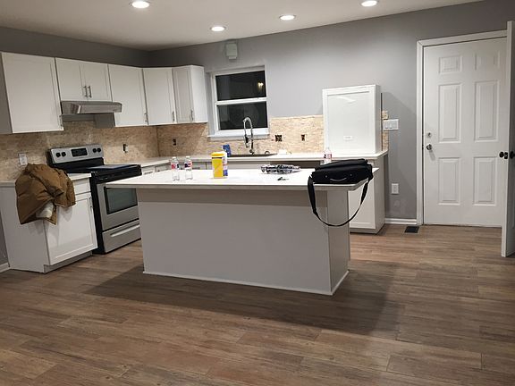 2nd image of 10207 E Linwood Ct