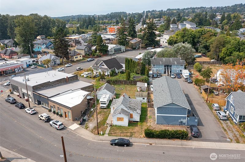 4th image of 5709 3rd Avenue
