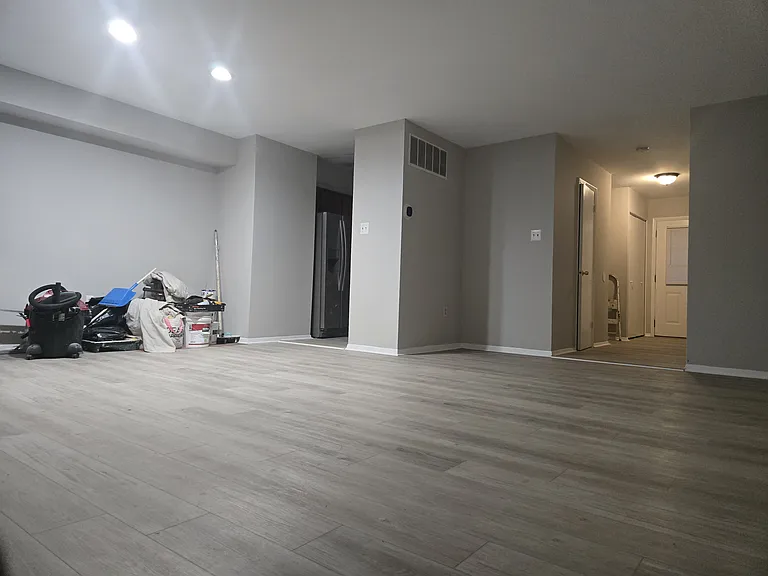 1 Golden Hill Ct — Photo 3
