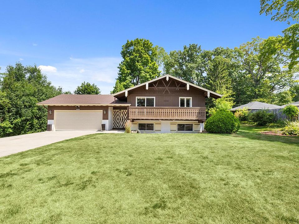 1st image of 14614 W Woodland DRIVE