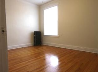 7016 N Sheridan Rd APT 3C, Chicago, IL 60626