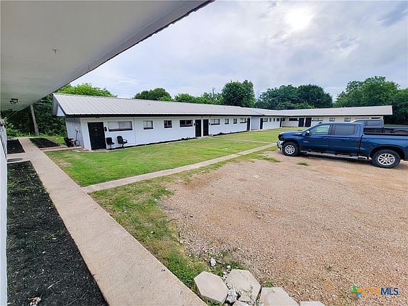 4th image of 311 E Bryce Dr