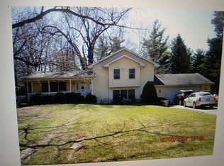 619 Arthur Ct, Decatur, IL 62526