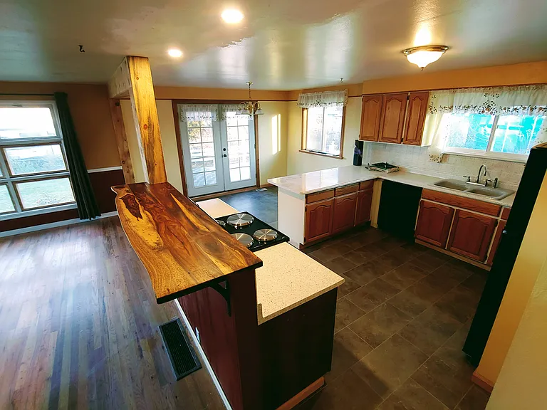 2285 E Rd — Photo 10