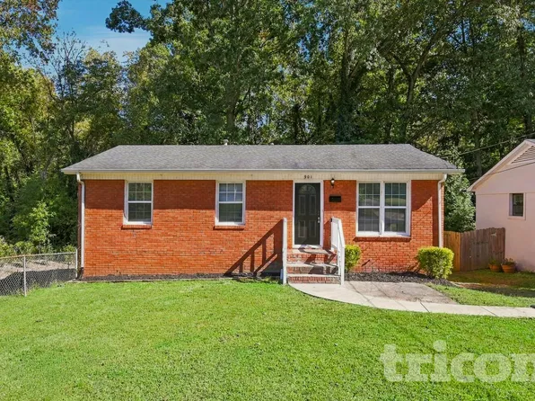 901 Crestmere St, Charlotte, NC 28208