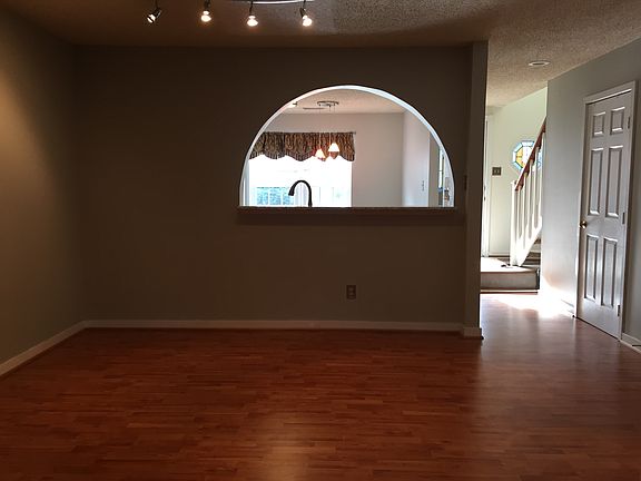 5th image of 6140 Rolling Forest Cir
