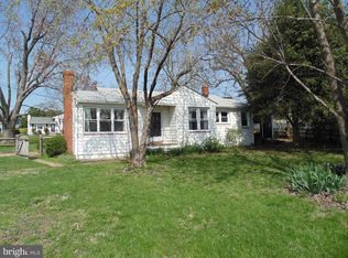 3731 Bay Dr, Edgewater, MD 21037