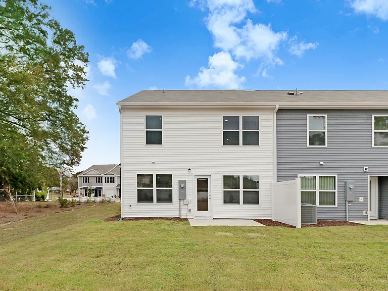 156 Seymour Village Dr #1 — Photo 3