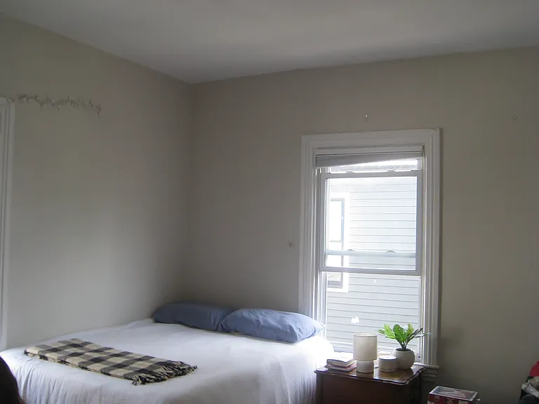 50R College Ave #2 — Photo 8