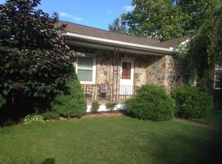 12 Aarons Pl, Easton, PA 18040