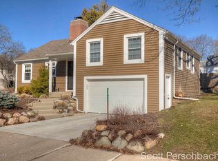 1128 Keneberry Way SE, East Grand Rapids, MI 49506