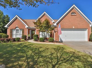 8720 Meadow Glen Ct, Gainesville, GA 30506