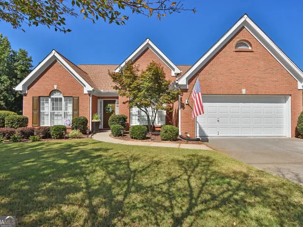 8720 Meadow Glen Ct, Gainesville, GA 30506
