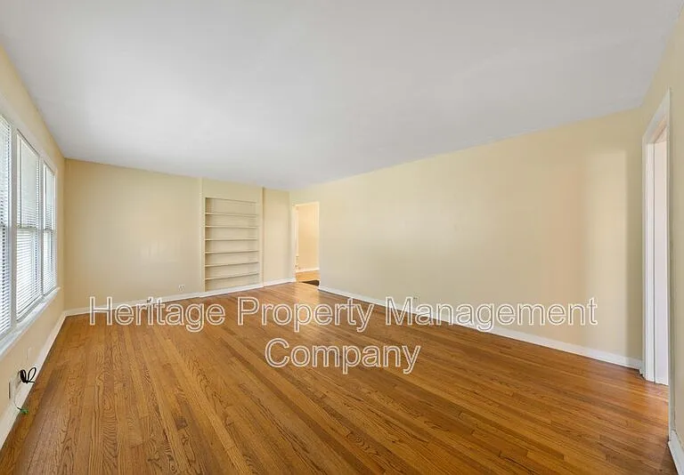 229 Alexander Hamilton Dr #1 — Photo 5