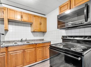 20 Nelson Dr APT 1B, Randolph, MA 02368