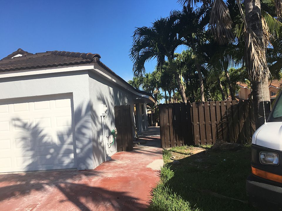 2nd image of 14205 SW 91st St