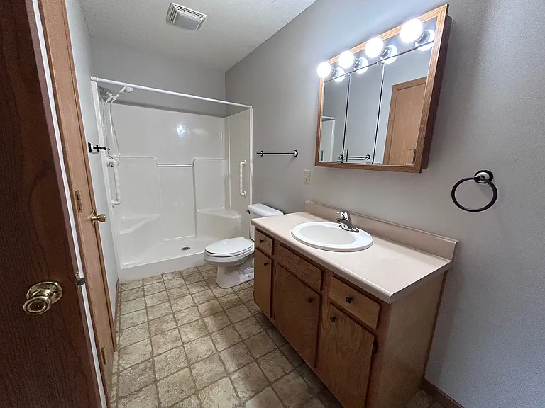 Crossings at Bellbrook Villas — Photo 9