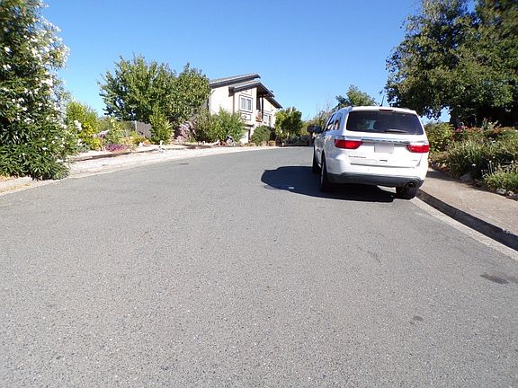 5th image of 816 Westview Ct
