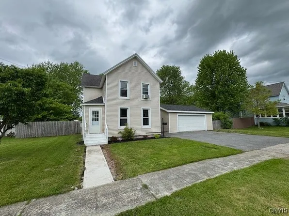 205 Franklin St, Brownville, NY 13615