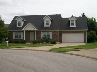 407 Heddington Ct, Versailles, KY 40383