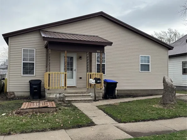 907 6th Ave, Belle Plaine, IA 52208