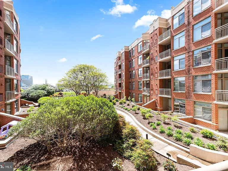 3600 Glebe Rd #330W — Photo 25