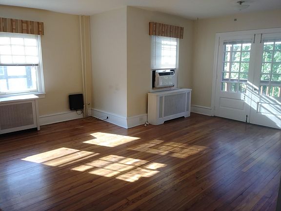 4th image of 331 Harrison Ave Floor 2